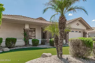 1687 E Carob Dr, Chandler, AZ 85286 - Photo 4