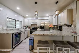 4332 W Clarendon Ave, Phoenix, AZ 85031 - Photo 4