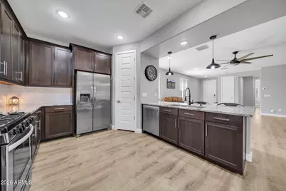 16516 W Alameda Road, Surprise, AZ 85387 - Photo 8