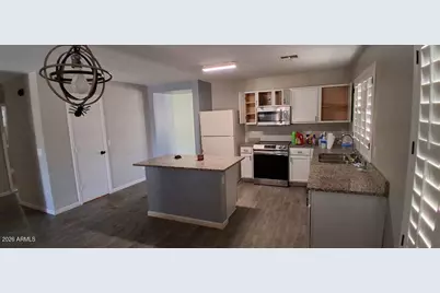 3207 W Saint Kateri Drive, Phoenix, AZ 85041 - Photo 12
