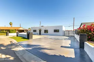 2657 N 71st Pl, Scottsdale, AZ 85257 - Photo 2