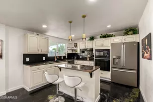 2657 N 71st Pl, Scottsdale, AZ 85257 - Photo 8