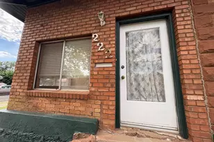 222 W Fourth St, Winslow, AZ 86047 - Photo 2