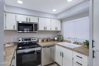 905 S Melody Lane, Tempe, AZ 85281 - Photo 10