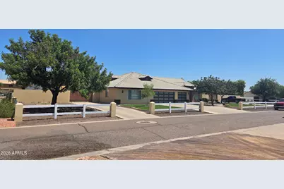 12366 W Desert Oasis Circle, El Mirage, AZ 85335 - Photo 4