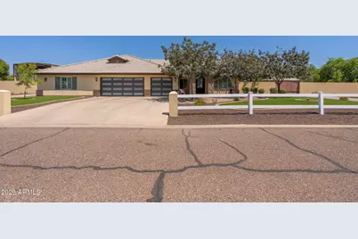 12366 W Desert Oasis Circle, El Mirage, AZ 85335 - Photo 2