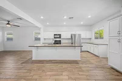 17155 W Seldon Lane, Waddell, AZ 85355 - Photo 10