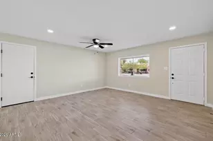11810 S Coconino St, Phoenix, AZ 85044 - Photo 6