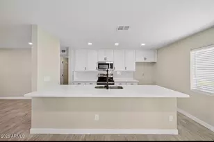 11810 S Coconino St, Phoenix, AZ 85044 - Photo 10