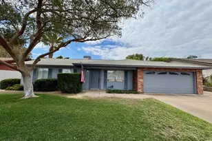 11810 S Coconino St, Phoenix, AZ 85044 - Photo 1