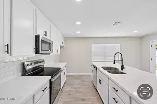 11810 S Coconino St, Phoenix, AZ 85044 - Photo 12
