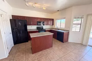17268 W Elaine Dr, Goodyear, AZ 85338 - Photo 2