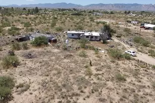 158 E Papago Way, Cochise, AZ 85606 - Photo 1