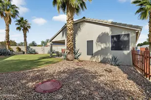 15481 W Mauna Loa Ln, Surprise, AZ 85379 - Photo 14