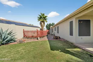15481 W Mauna Loa Ln, Surprise, AZ 85379 - Photo 12