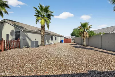 15481 W Mauna Loa Lane, Surprise, AZ 85379 - Photo 4