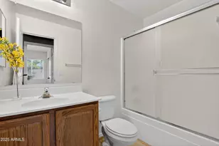 15481 W Mauna Loa Ln, Surprise, AZ 85379 - Photo 32