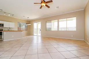 15806 N 136th Ln, Surprise, AZ 85374 - Photo 6