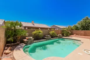 15806 N 136th Ln, Surprise, AZ 85374 - Photo 14