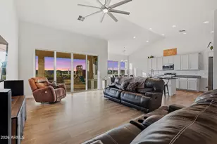498 W Chase St, San Tan Valley, AZ 85143 - Photo 4