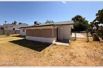 3416 N 43rd Place, Phoenix, AZ 85018 - Photo 20