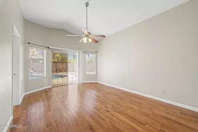 558 W Bluefield Avenue, Phoenix, AZ 85023 - Photo 14