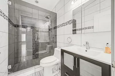 558 W Bluefield Avenue, Phoenix, AZ 85023 - Photo 24