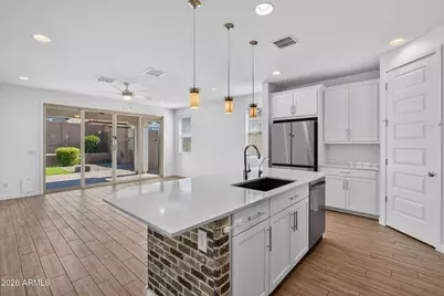 1651 W Estes Way, Phoenix, AZ 85041 - Photo 2