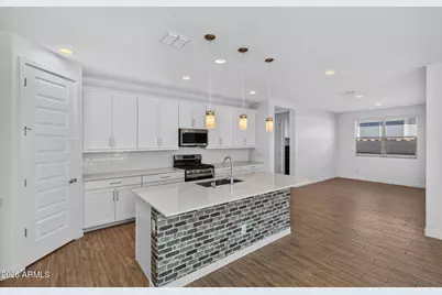 1651 W Estes Way, Phoenix, AZ 85041 - Photo 6
