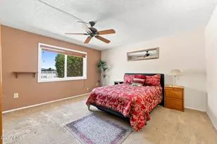 11018 W Palmeras Dr, Sun City, AZ 85373 - Photo 16