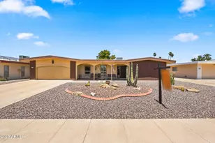 11018 W Palmeras Dr, Sun City, AZ 85373 - Photo 1