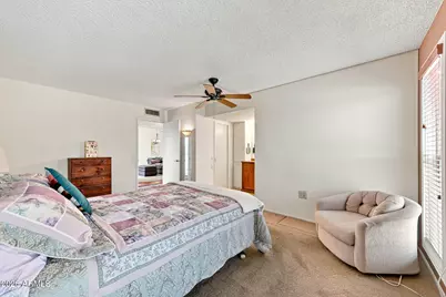 11018 W Palmeras Drive, Sun City, AZ 85373 - Photo 12