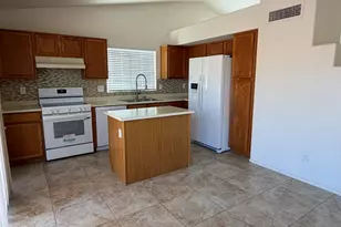10318 W Missouri Ave, Glendale, AZ 85307 - Photo 2