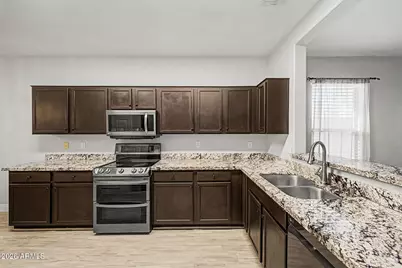 1815 S 117th Drive, Avondale, AZ 85323 - Photo 10