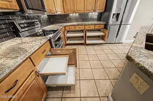 9011 E Nacoma Dr, Sun Lakes, AZ 85248 - Photo 10