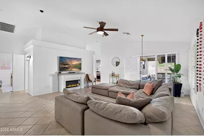 24017 N 22nd Way, Phoenix, AZ 85024 - Photo 10