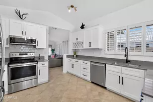 24017 N 22nd Way, Phoenix, AZ 85024 - Photo 6