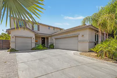 14660 N 158th Lane, Surprise, AZ 85379 - Photo 4