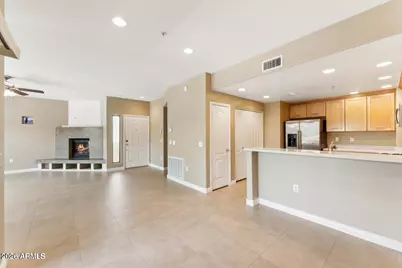 21320 N 56th Street #2075, Phoenix, AZ 85054 - Photo 2