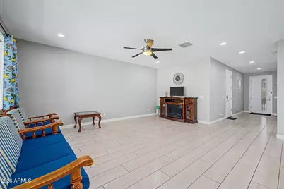 200 E Wisteria Drive, Chandler, AZ 85286 - Photo 6