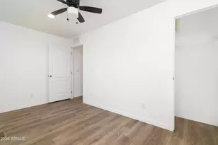 8601 N 71st Ave, Glendale, AZ 85301 - Photo 12