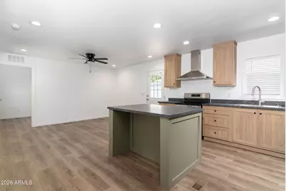 8601 N 71st Avenue #119, Glendale, AZ 85301 - Photo 2