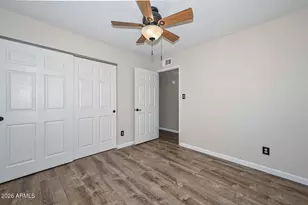 3957 W Desert Hills Dr, Phoenix, AZ 85029 - Photo 24