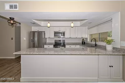 3957 W Desert Hills Drive, Phoenix, AZ 85029 - Photo 6