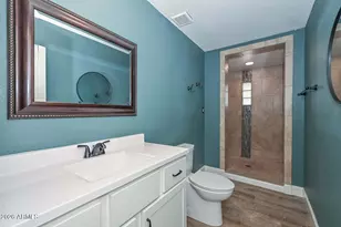 3957 W Desert Hills Dr, Phoenix, AZ 85029 - Photo 18