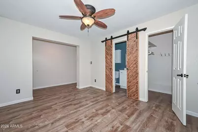 3957 W Desert Hills Drive, Phoenix, AZ 85029 - Photo 16