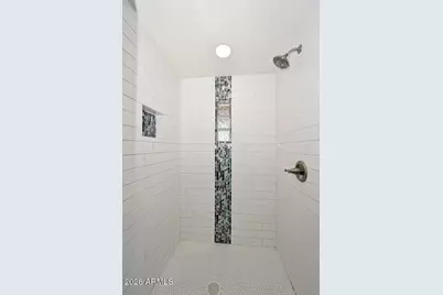 3957 W Desert Hills Drive, Phoenix, AZ 85029 - Photo 14