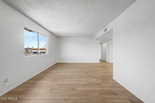 4749 E Moreland St, Phoenix, AZ 85008 - Photo 2