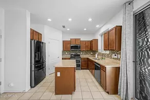 5821 S 35th Pl, Phoenix, AZ 85040 - Photo 8