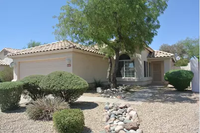 6814 W Louise Drive, Glendale, AZ 85310 - Photo 2